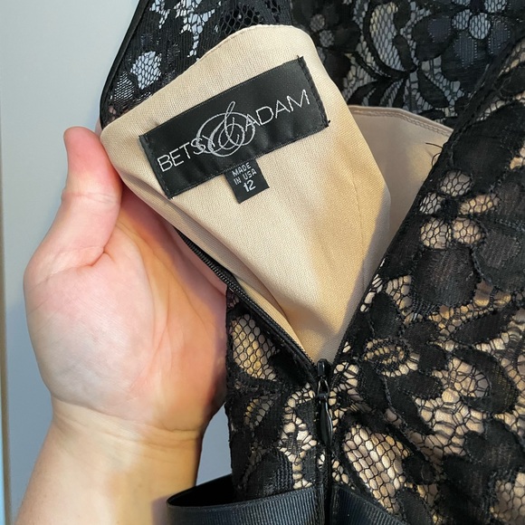 THE LITTLE BLACK DRESS! Betsy Adam - Picture 4 of 4